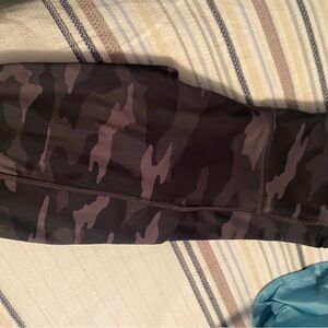 Camo leggings